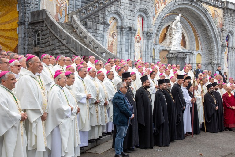 assemblee-pleniere-des-eveques-de-france-a-lourdes-novembre-2025